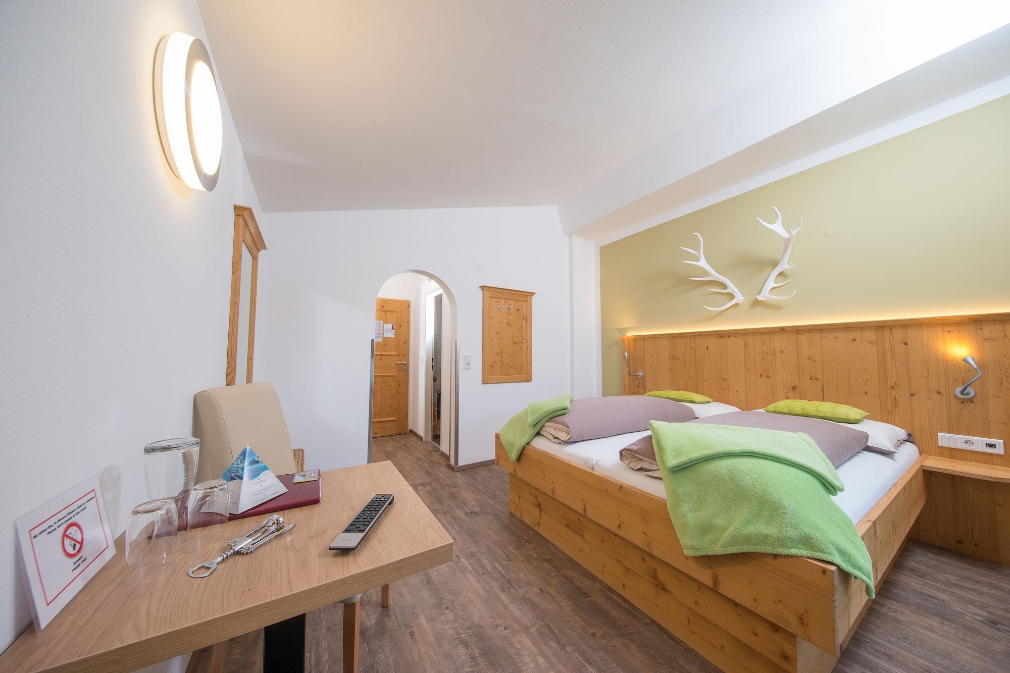 Comfort Hotel Garni Landhaus Gitti Zell am See Exterior photo